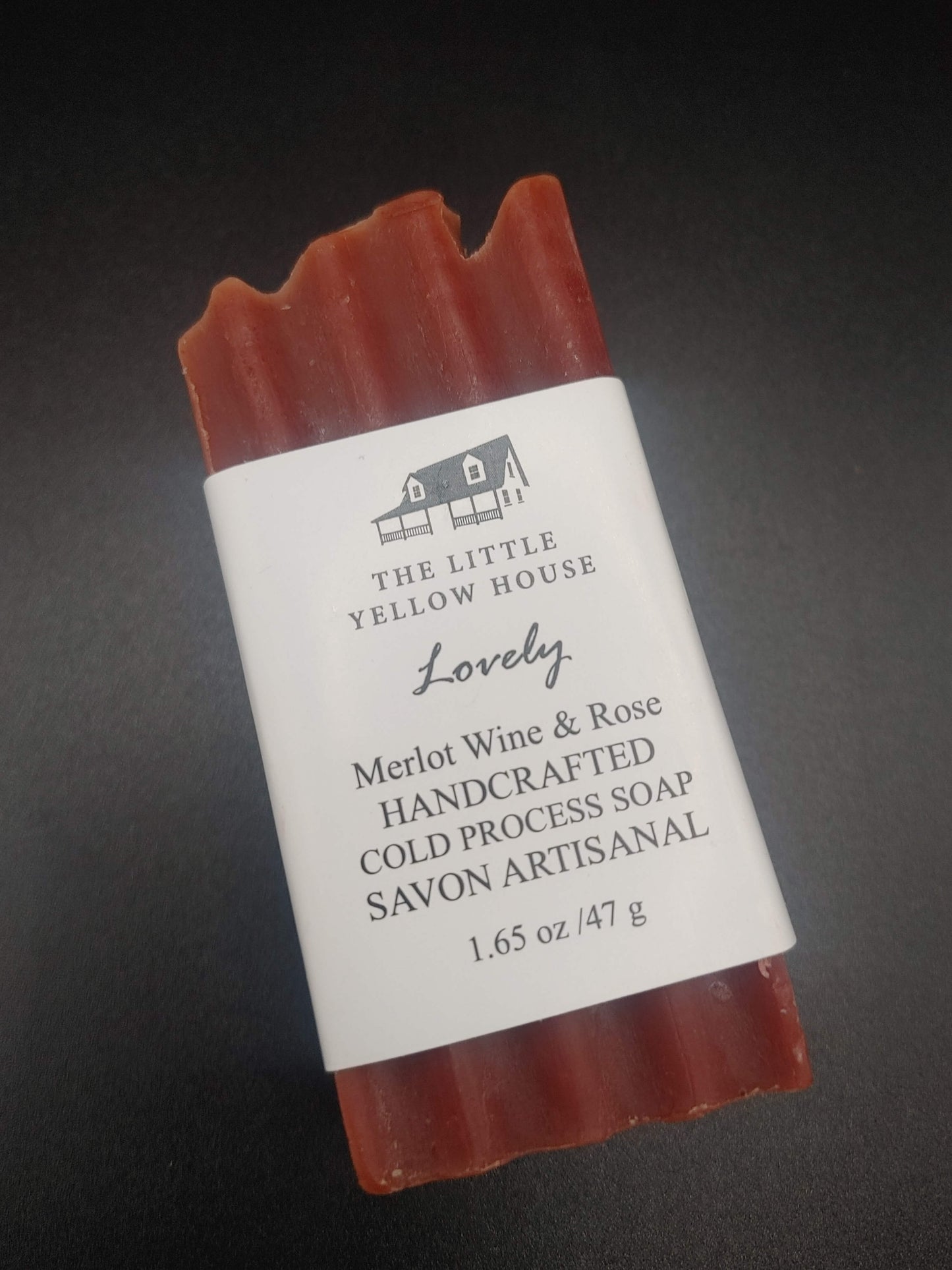Lovely (Red Wine & Rose)