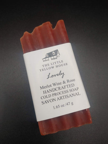 Lovely (Red Wine & Rose)